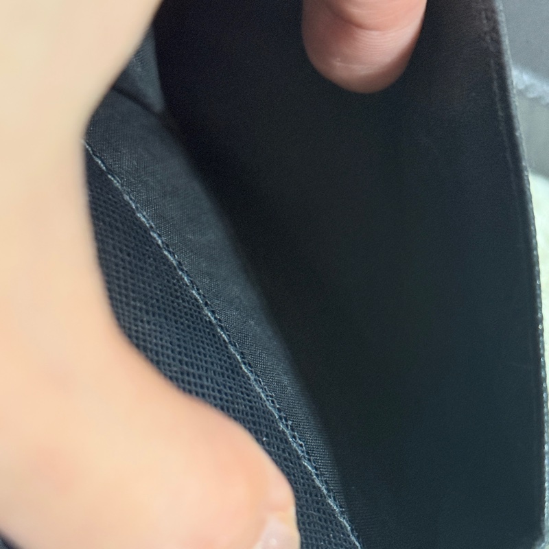 超級甜售🫨不錯的88新✨prada黑色防刮牛皮三折短夾 三折錢包 中夾 有零錢袋-92