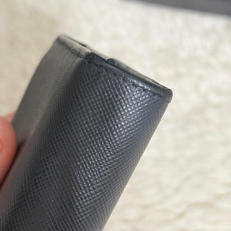 超級甜售🫨不錯的88新✨prada黑色防刮牛皮三折短夾 三折錢包 中夾 有零錢袋-11