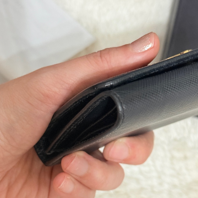 超級甜售🫨不錯的88新✨prada黑色防刮牛皮三折短夾 三折錢包 中夾 有零錢袋-19