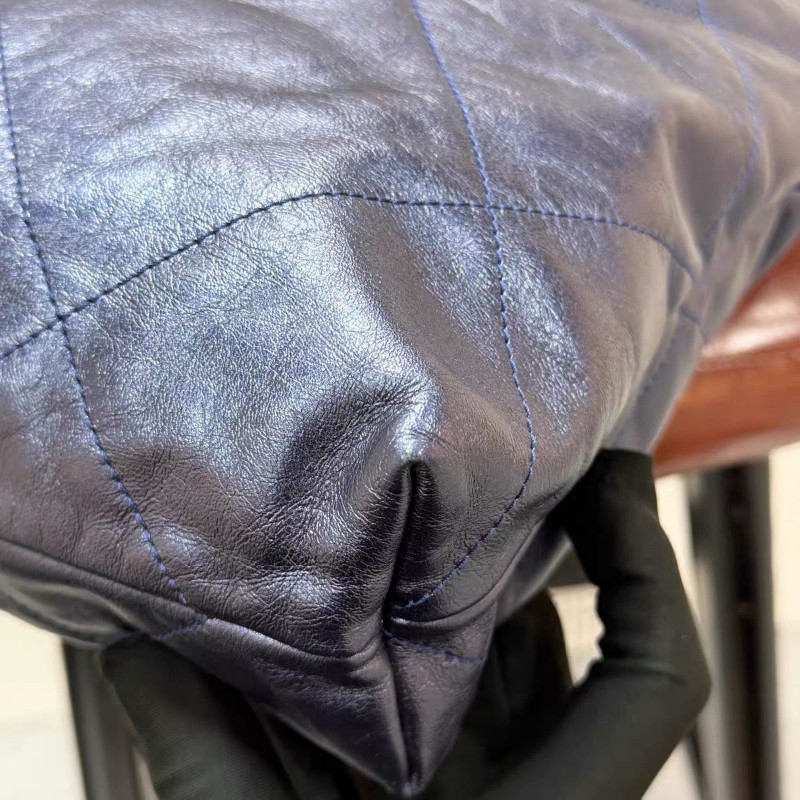 Chanel 22bag 中size
油蠟牛皮深 藍色-18