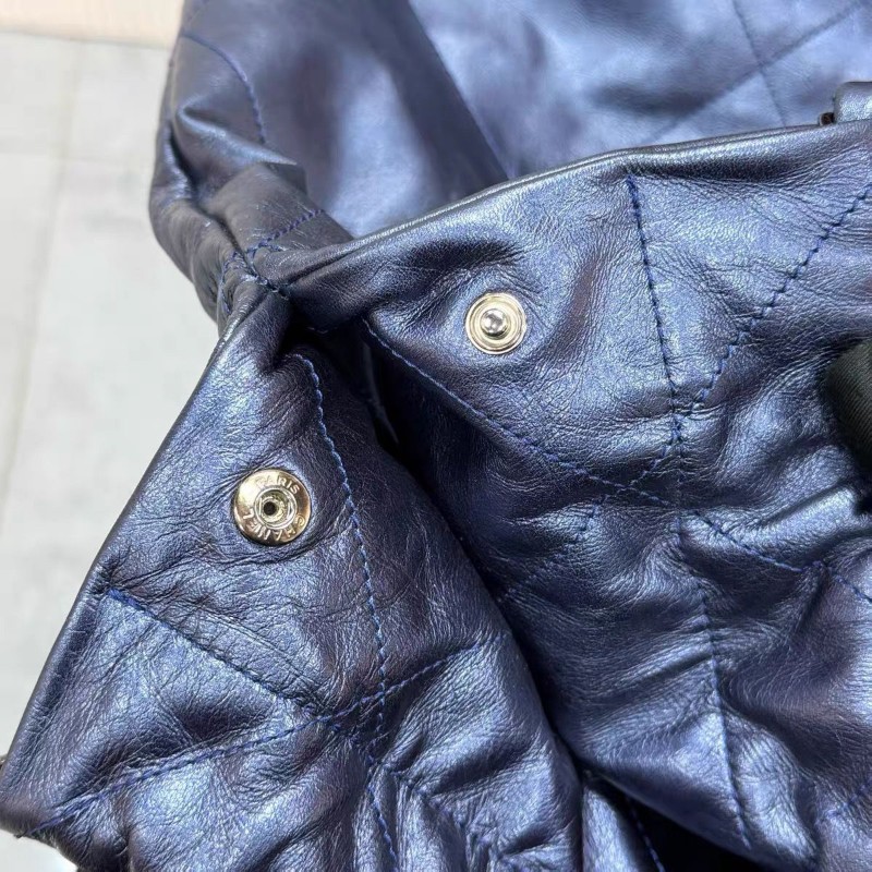 Chanel 22bag 中size
油蠟牛皮深 藍色-20