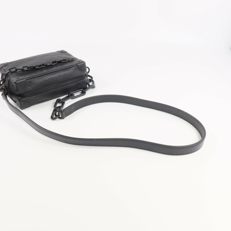 LOUIS VUITTON Monogram Taurillon Mini Soft Trunk肩背袋-4