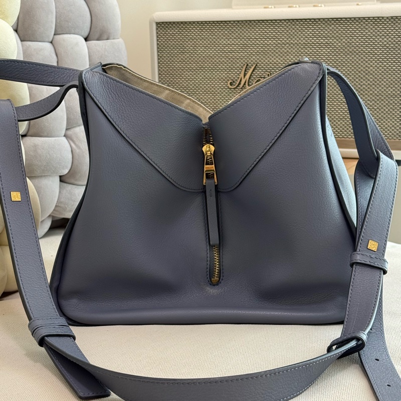 LOEWE經典包Hammock-2