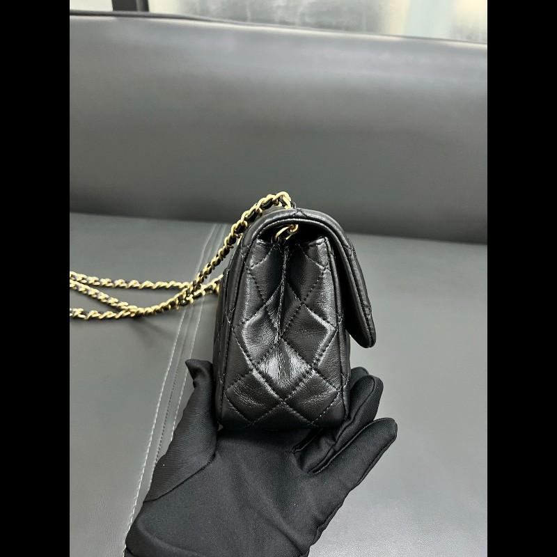 Chanel cf gold ball mini square
黑金羊皮金球方胖子-3