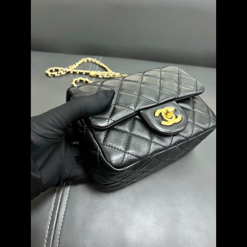 Chanel cf gold ball mini square
黑金羊皮金球方胖子-5
