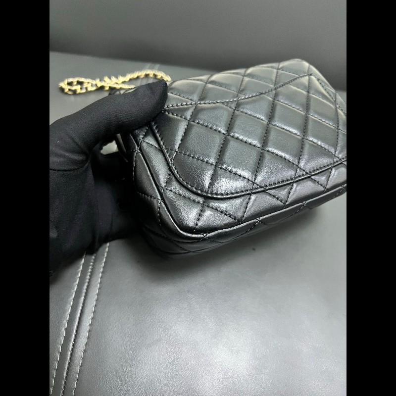 Chanel cf gold ball mini square
黑金羊皮金球方胖子-8