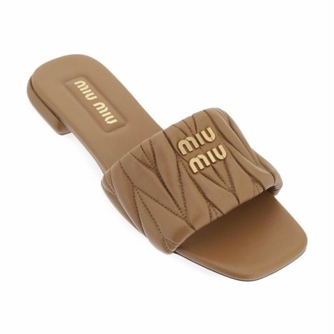 Miu Miu 女士 徽標拖鞋35 36 36.5 37 37.5 38 38.5 39 39.5 40 41碼跟高: 2cm