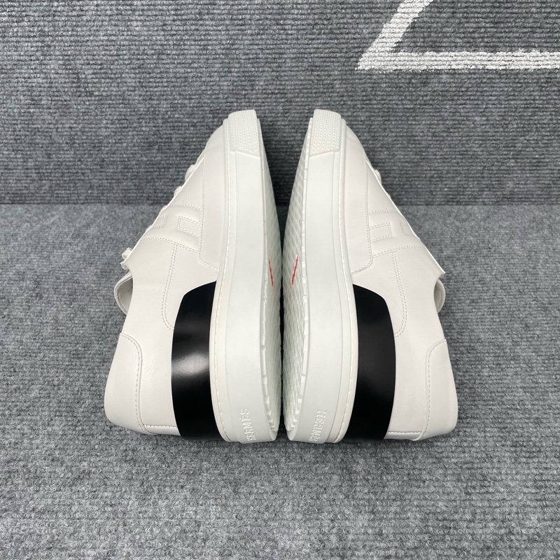 全新 未使用hermes 愛馬仕 小白色鞋皮面黑尾板鞋 42碼-6