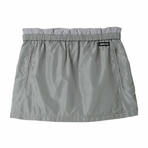 Miu Miu 女士 Technical 迷你裙IT-36 IT-38 IT-40 IT-42碼模特身高180CM，穿38碼