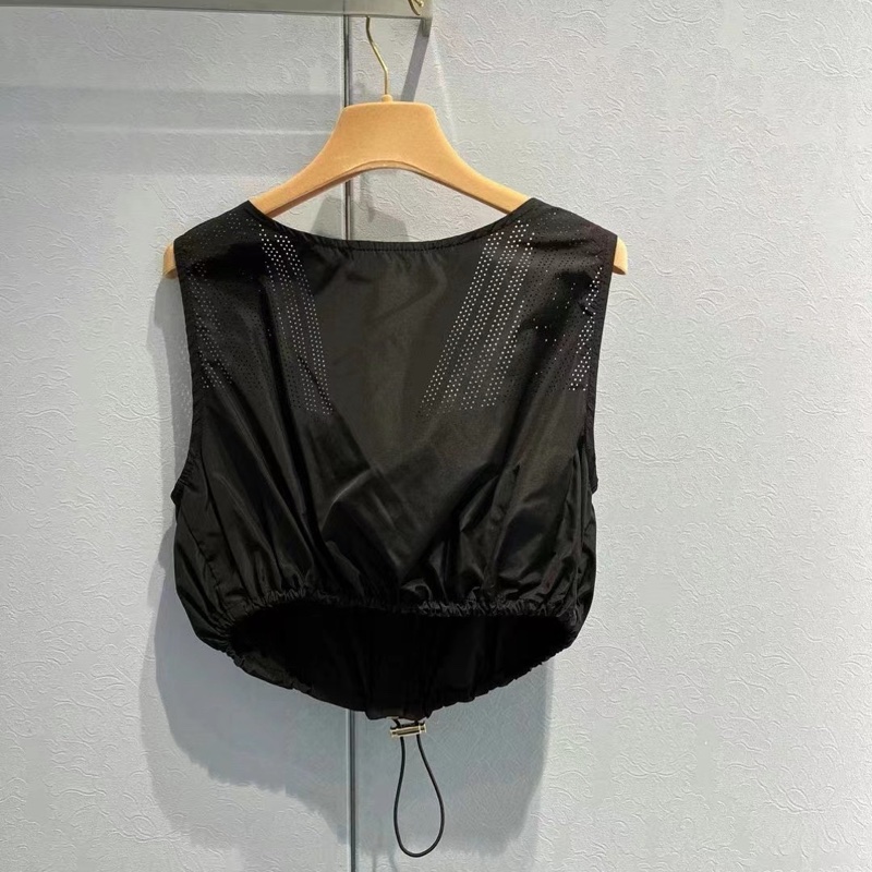 Miu Miu 女士 徽標細節馬甲IT-38 IT-40碼-1