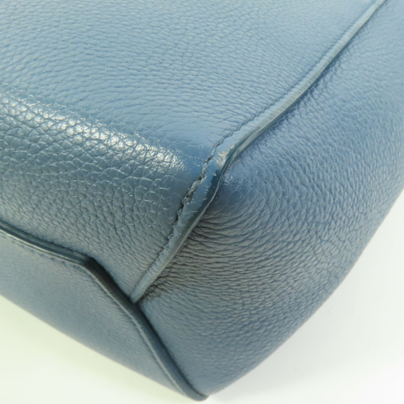 CELINE 牛皮皮革Sangle Bucket Bag銀扣肩背袋-8