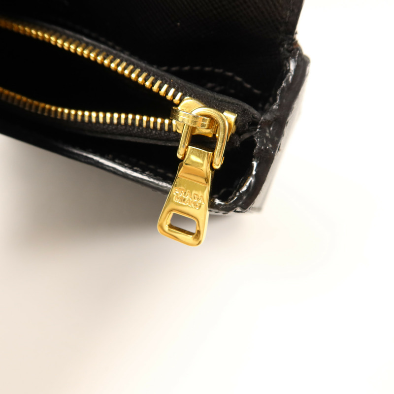 PRADA Saffiano皮革Clutch金扣手拿包-7