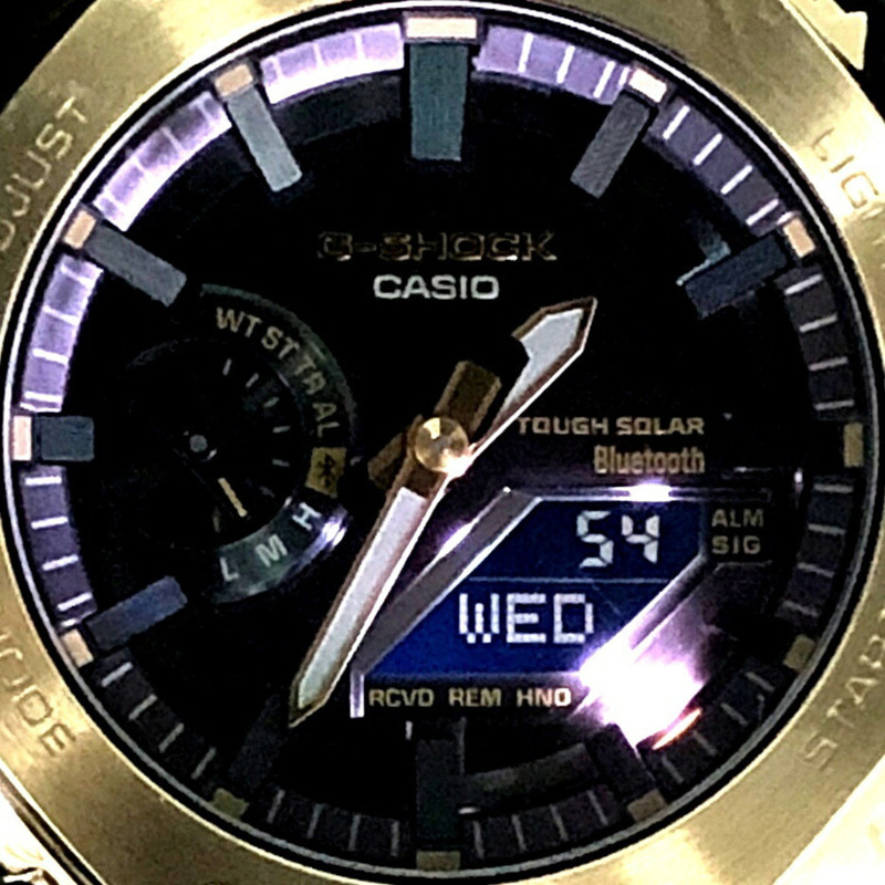 卡西歐 G-SHOCK GM-B2100GD-9A 全金屬金色 IP 太陽能腕錶，配備藍牙、手機連接、雙 LED 照明、八角形設計、橡木指針/數位雙顯。 2023 年 3 月發布。可在 Mikunigaoka 商店購買。-8