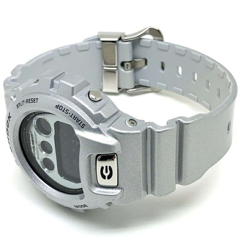 卡西歐 G-SHOCK DW-6930BS-8 手錶,2013 巴塞爾世界鐘錶珠寶展 30 週年紀念版,全球限量 5000 枚,銀色金屬錶殼搭配拉絲錶盤,5 月在 Mikunigaoka 門市發售-4