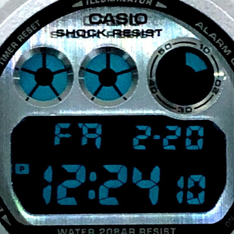 卡西歐 G-SHOCK DW-6930BS-8 手錶,2013 巴塞爾世界鐘錶珠寶展 30 週年紀念版,全球限量 5000 枚,銀色金屬錶殼搭配拉絲錶盤,5 月在 Mikunigaoka 門市發售-8