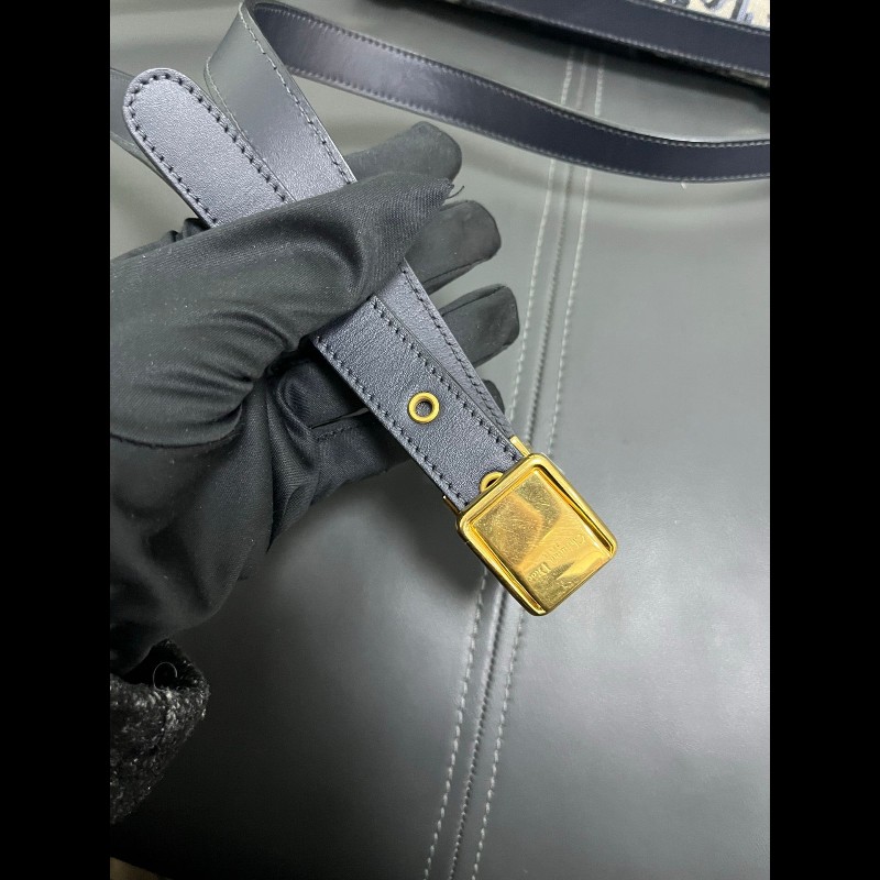 Dior Montaigne medium 
藍色老花 蒙田30中號-14