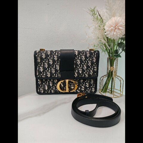 Dior Montaigne medium 
藍色老花 蒙田30中號