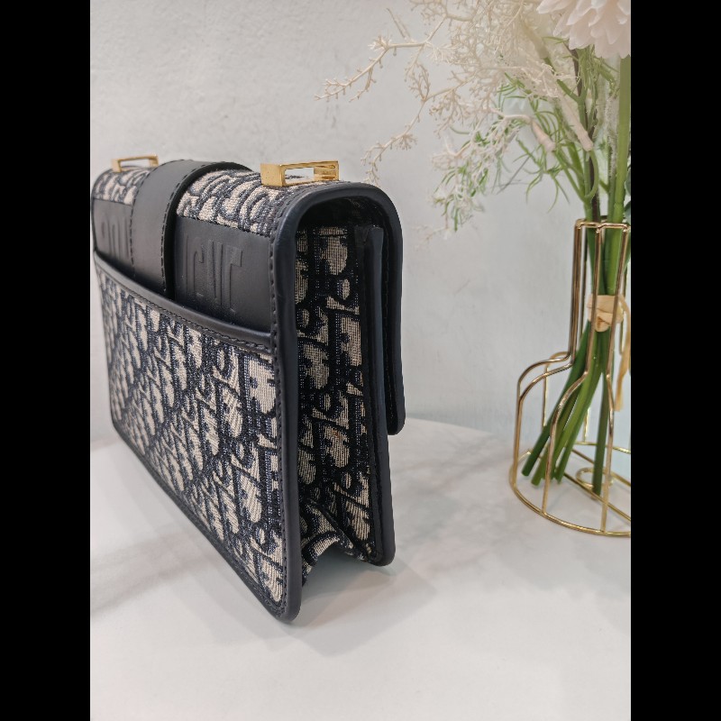 Dior Montaigne medium 
藍色老花 蒙田30中號-2