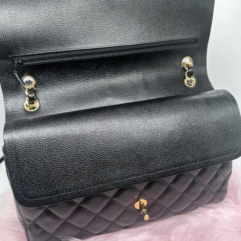 CHANEL 黑色荔枝紋配金色雙C CF30口蓋包#16開-11