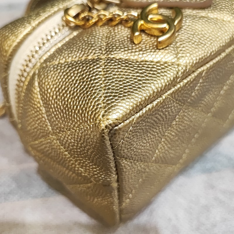 Chanel Mini Vanity with Handle-5