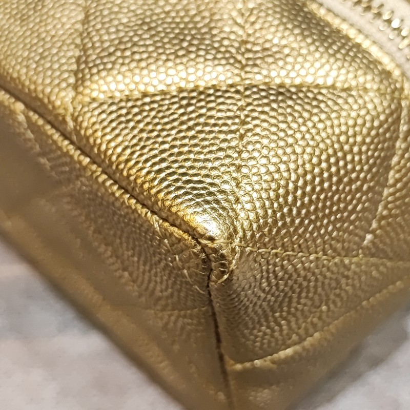 Chanel Mini Vanity with Handle-8