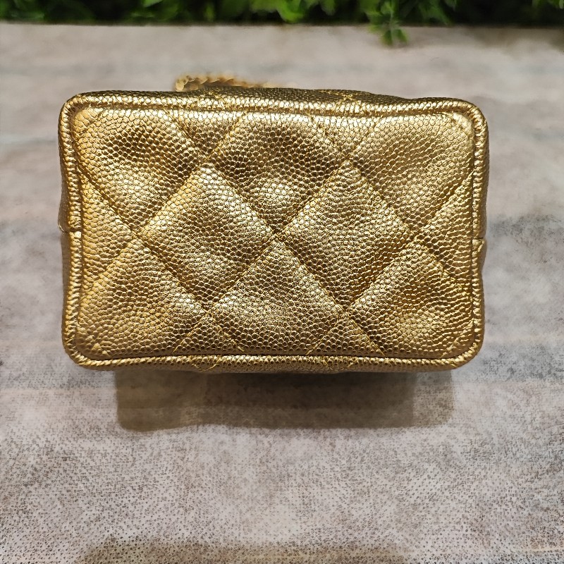 Chanel Mini Vanity with Handle-9