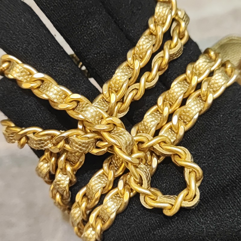 Chanel Mini Vanity with Handle-13