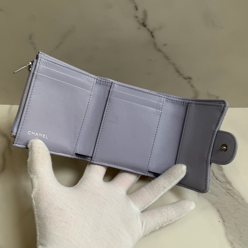 CHANEL 荔枝皮 灰紫色三折短夾-2