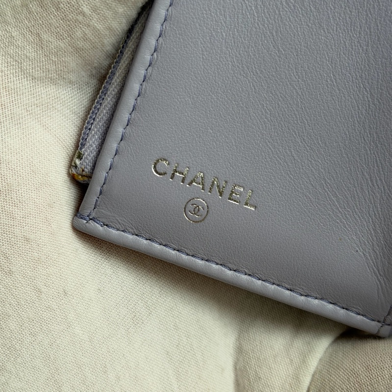 CHANEL 荔枝皮 灰紫色三折短夾-4