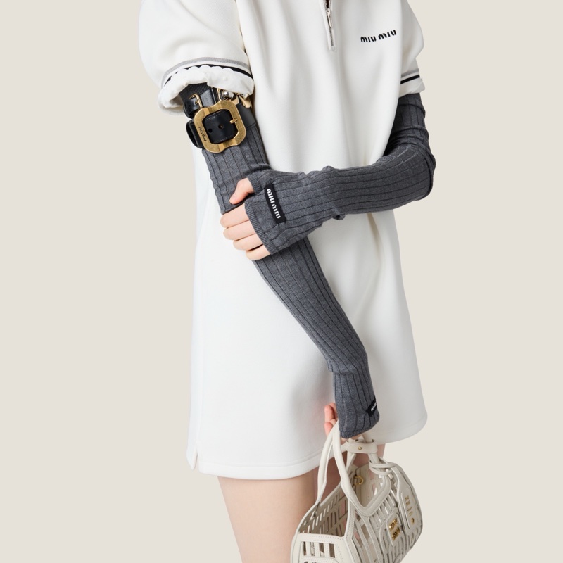 Miu Miu 女士 短袖連衣裙IT-36 IT-38 IT-40 IT-42碼-1