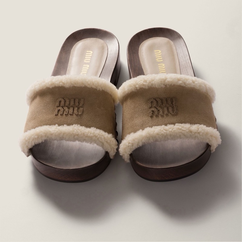 Miu Miu 女士 露趾平底涼鞋35 36 37 38 39 40 41碼-0