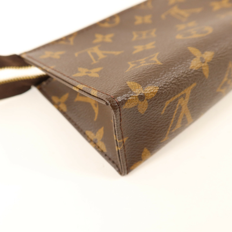 LOUIS VUITTON Monogram Poche Toilette 15金扣手拿包-9