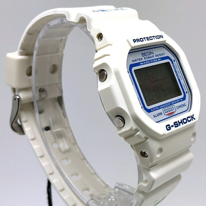 G-SHOCK CASIO DW-5600BEGIN-7 手錶,為慶祝 BEGIN 品牌成立 20 週年和沖繩歌之日 10 週年而推出的合作款(白色、藍色、Sakana EL)。 2010 年 5 月在 Mikunigaoka 商店發售。-1