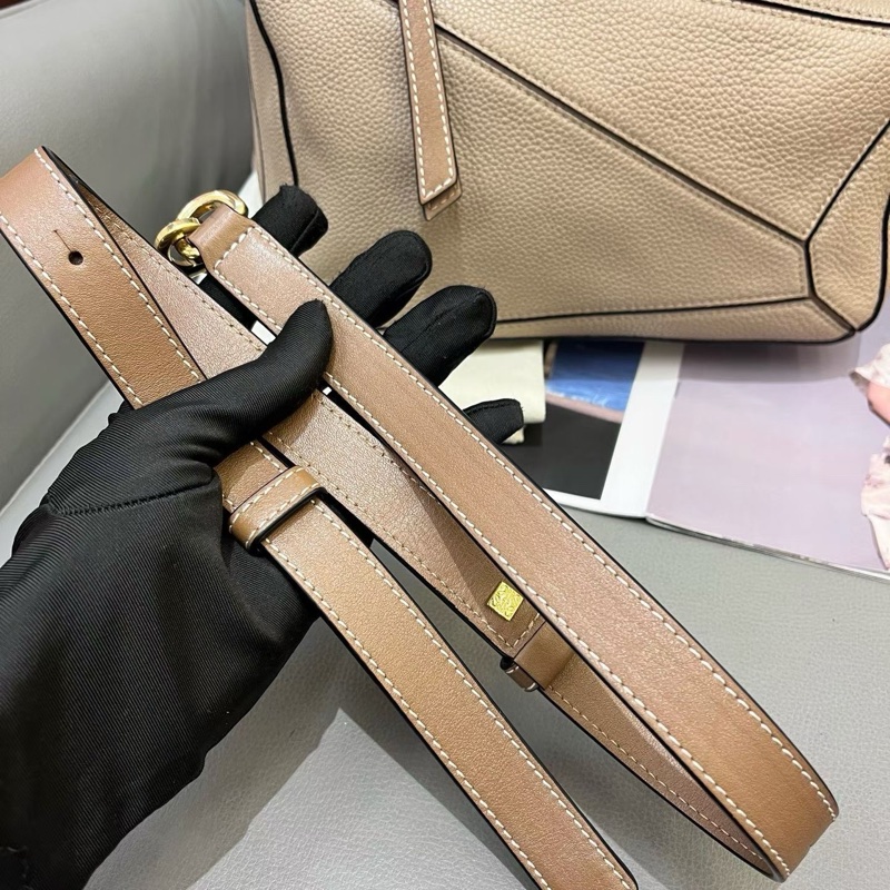 LOEWE羅意威 沙色系全皮拼色中號 puzzle 變形包幾何包-3