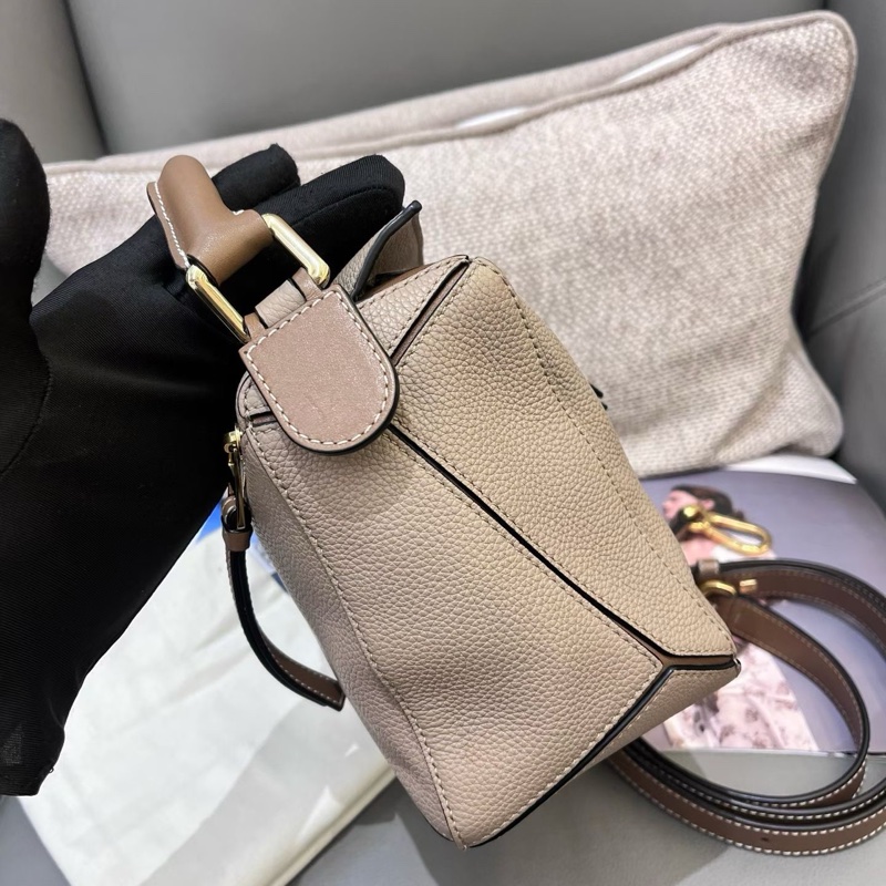 LOEWE羅意威 沙色系全皮拼色中號 puzzle 變形包幾何包-6