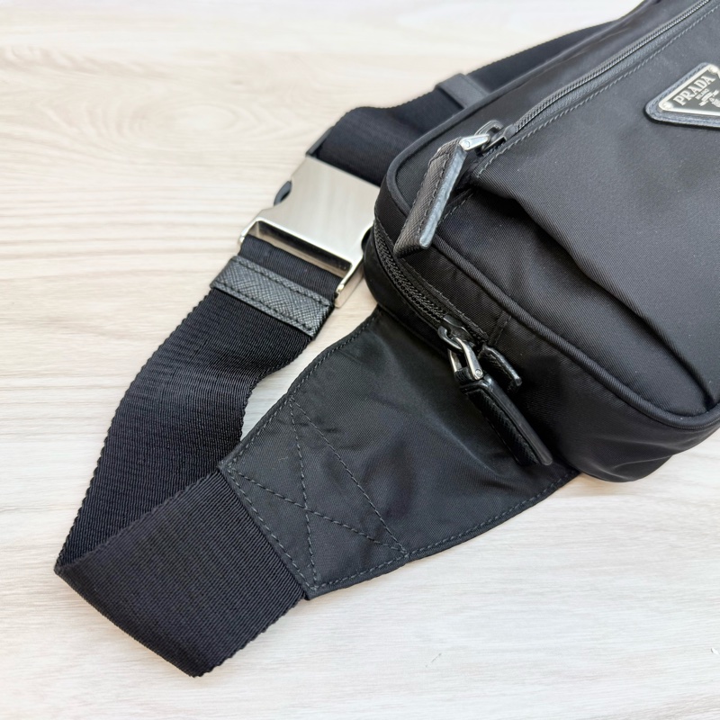 PRADA黑色尼龍布Saffiano拉鍊胸口腰包2VL977-13