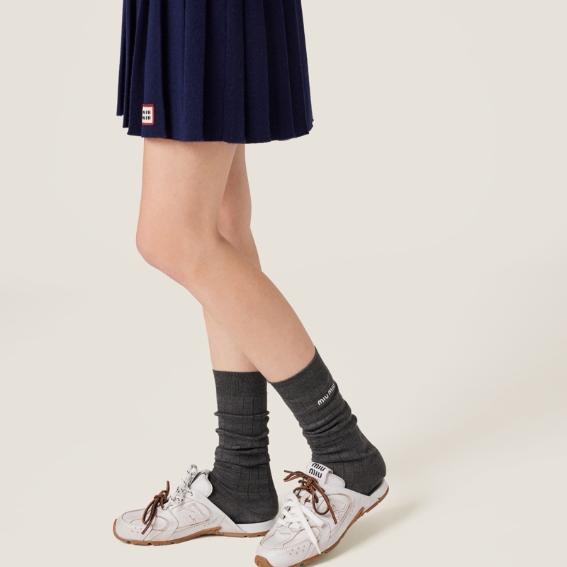 Miu Miu 女士 羊毛半身裙IT-36 IT-38 IT-40 IT-42碼-2