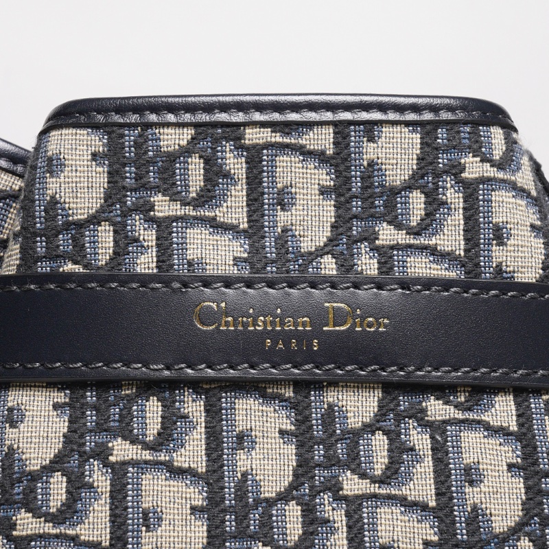 DIOR 藍色緹花布CEST DIOR 金釦二用水桶包-7