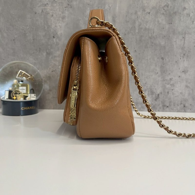 Chanel affinity 郵差包 奶茶色-3