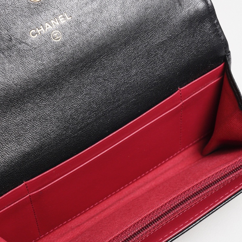 CHANEL香奈兒 19系列 大菱格紋小羊皮口蓋中夾(黑色/金釦)-12