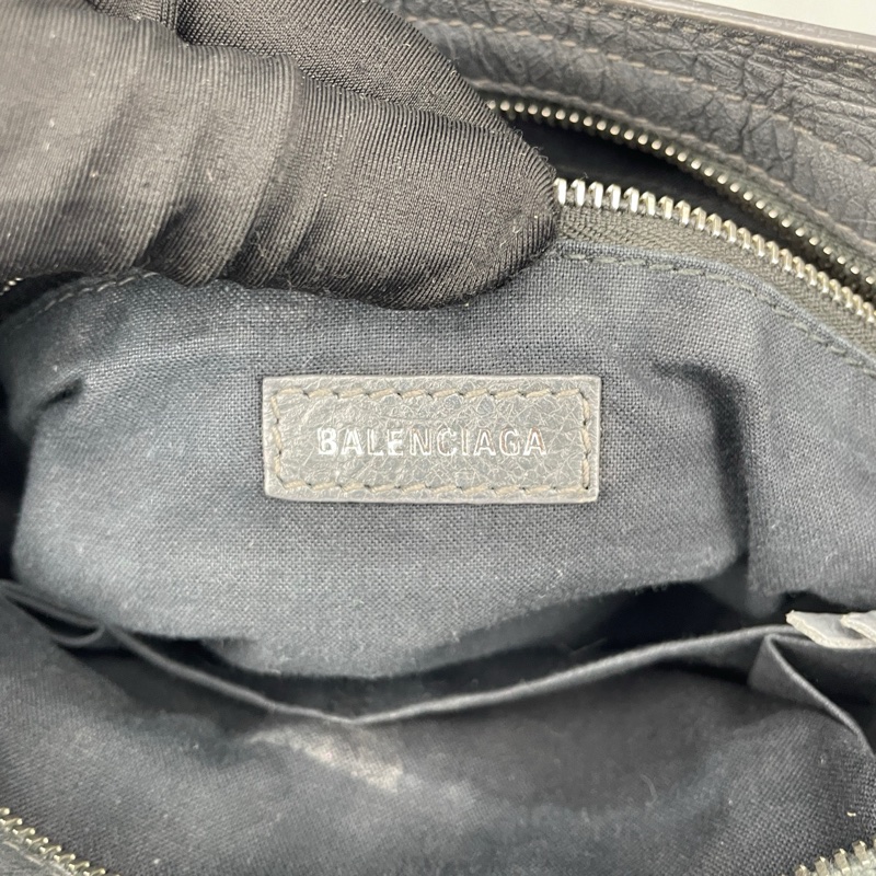 Balenciaga 巴黎世家機車包中號岩石灰刺繡肩帶 約30*18*10cm-28