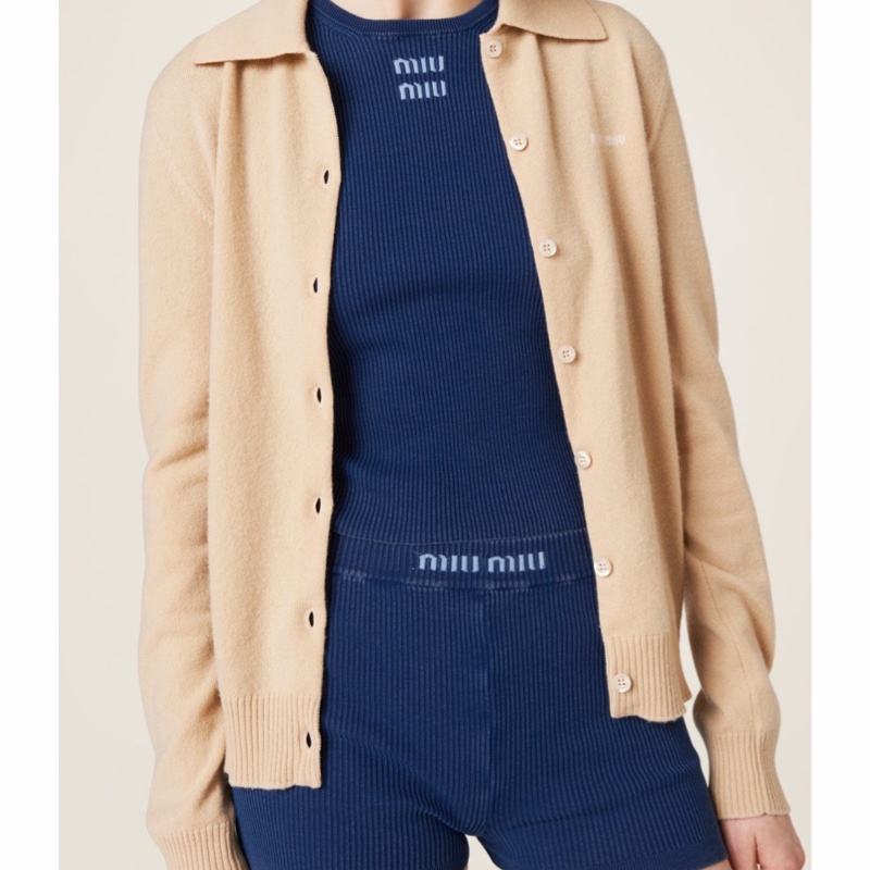 Miu Miu 女士 圓領針織衫IT-36 IT-38 IT-40碼-1
