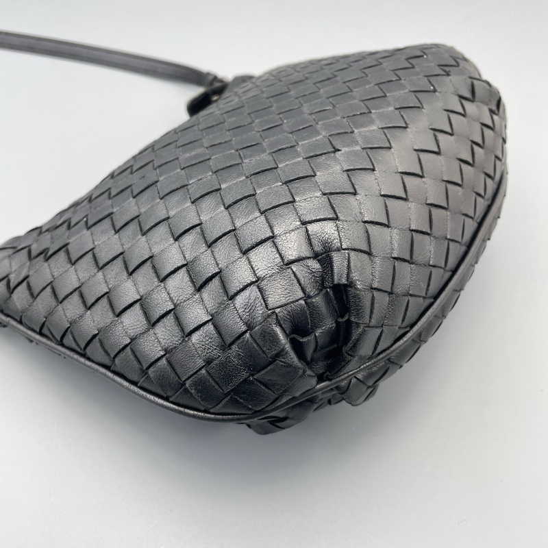 BV葆蝶家編織款南瓜斜挎包黑色 尺寸約21*17*5cm-6