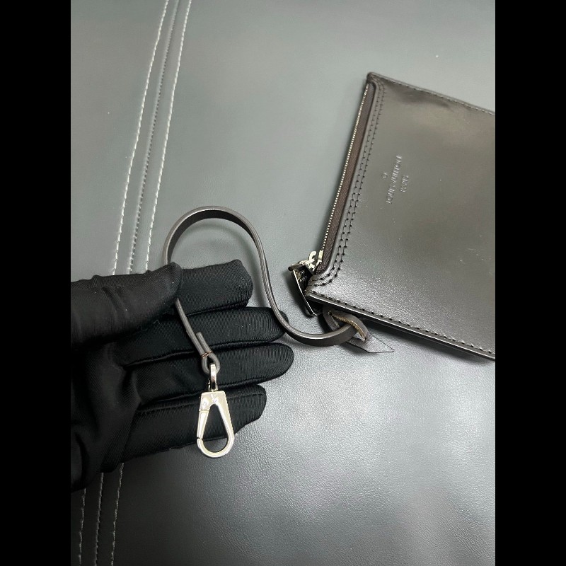 LV Hina
黑色菜籃子 鏤空月光女神-27