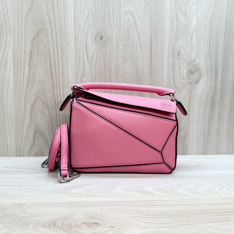 LOEWE 粉銀Mini Puzzle幾何包-3