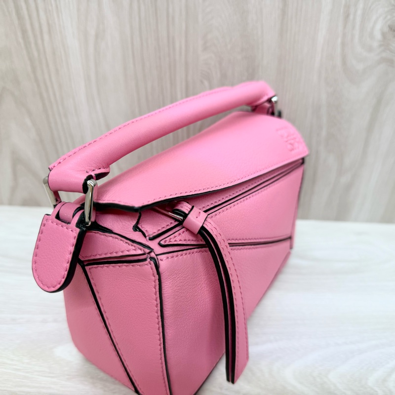 LOEWE 粉銀Mini Puzzle幾何包-7