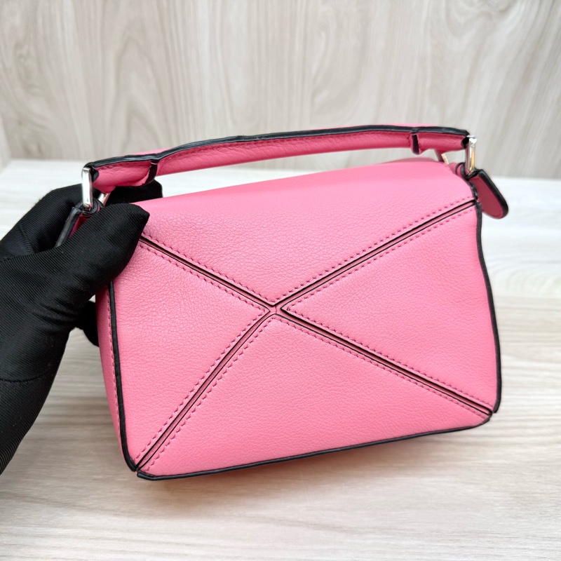 LOEWE 粉銀Mini Puzzle幾何包-13