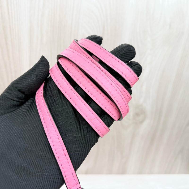 LOEWE 粉銀Mini Puzzle幾何包-17