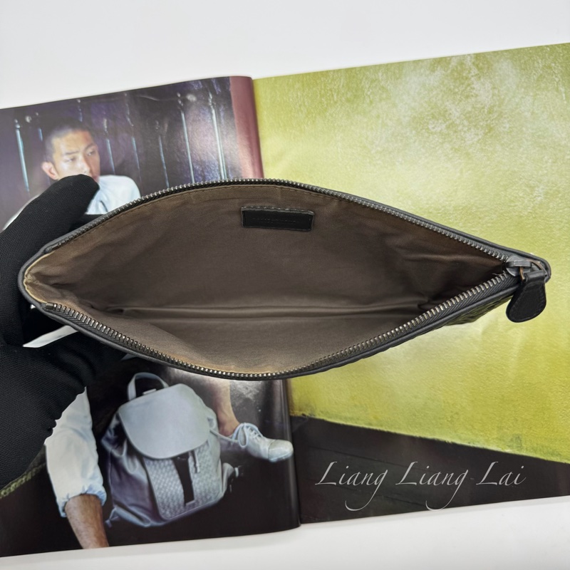 BOTTEGA VENETA BV經典編織小牛皮鐵灰色拉鍊手拿包|化妝包-5