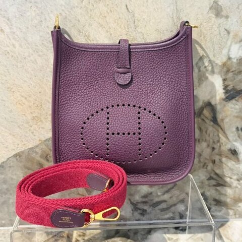 HERMES黑醋栗TC皮MINI EVELYNE